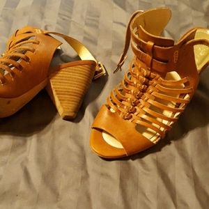 Sexy high heel shoes  yikes gorgeous